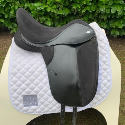 Thorowgood T4 17” Dressage (S3409)