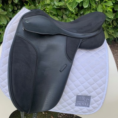 Thorowgood T4 17.5” High Wither Dressage (S3461)