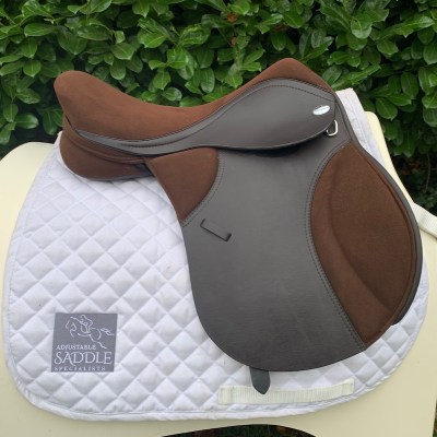 Wide Fit Not Changeable Thorowgood 14.5”  Thorowgood Griffin pony saddle 