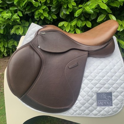 Shires Optimus 17” Jump (S3472)