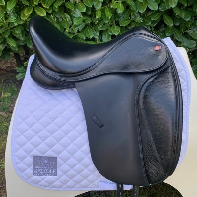 Kent & Masters 17” S-Series High Wither Dressage - Moveable Block (S2614)
