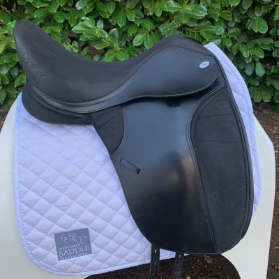 Thorowgood T4 17.5” Dressage (S3551)