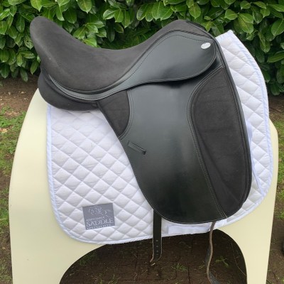 Thorowgood T4 17.5” High Wither Dressage (S3116)
