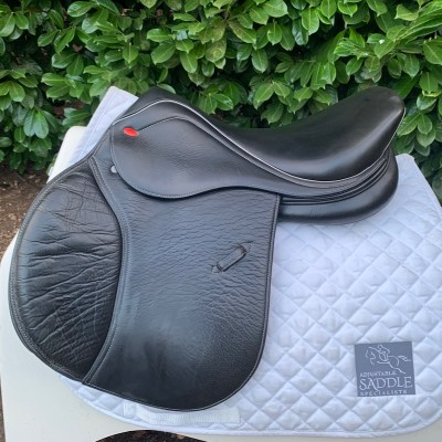 Whitaker 17” Bedale GP Jump Saddle (S3585)