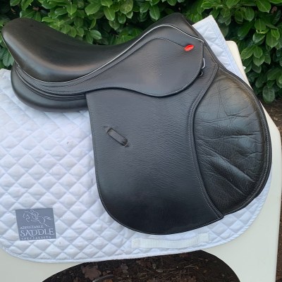 Whitaker 17” Bedale GP Jump Saddle (S3585)