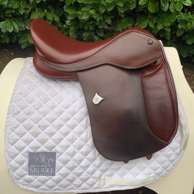 Bates Pony Show 16” (S3638) 