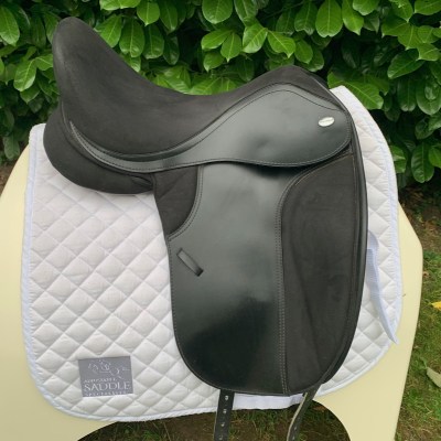 Thorowgood T4 17” High Wither Dressage (S3244)