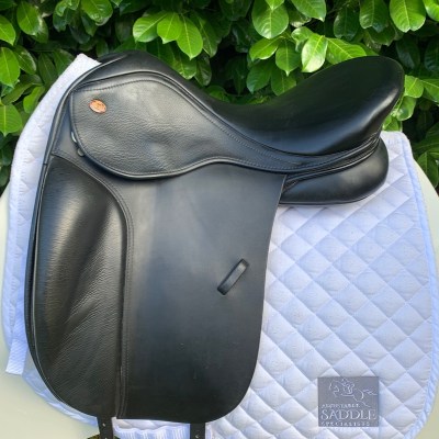 Kent & Masters 17” Low Profile Dressage - Surface Bock (S3254)