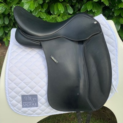 Wintec 17.5” 500 Wide Dressage (S3268) 