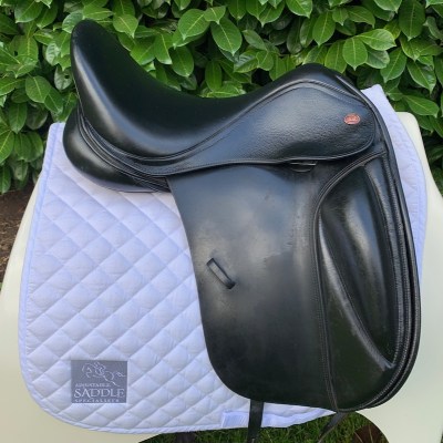 Kent & Masters 17” S-Series Low Profile Dressage - Surface Bock (S2834)