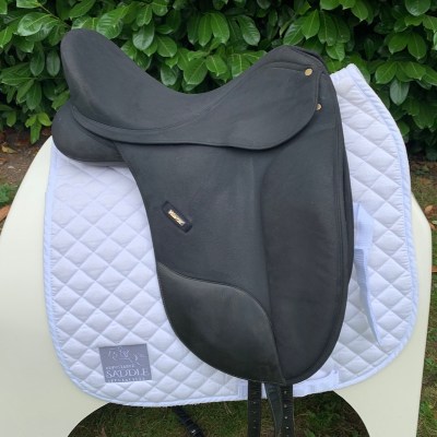 Wintec 17” Isabell Werth Dressage (S3299) 