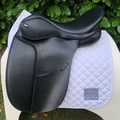 Thorowgood T6 18” Dressage (S3302)