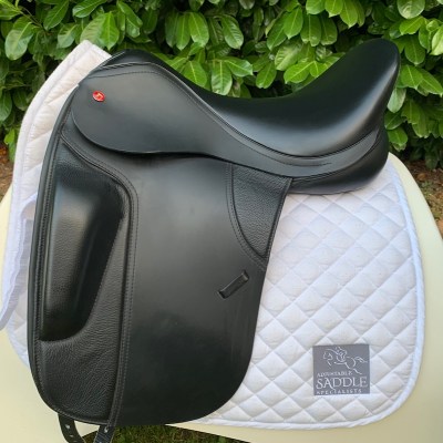 Thorowgood T8 17.5” Low Profile Dressage with surface mounted blocks (S3325)