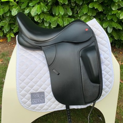 Thorowgood T8 17.5” Low Profile Dressage with surface mounted blocks (S3325)