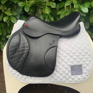 Kent & Masters 17” S-Series Jump (S3671)