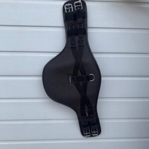 SHIRES ARMA 28" BROWN STUD GIRTH (A0118)