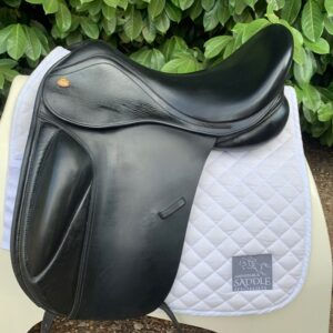 Kent & Masters 17.5β S-Series Low Profile Dressage - Surface Bock (S3829)